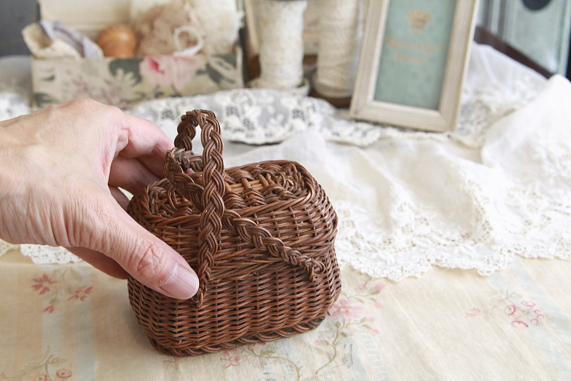 ドールズパニエ　ミニチュアハンパーバスケット　フランス　アンティークストリュフ