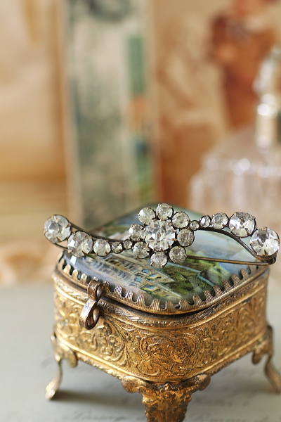 オールドペーストフラワーバーブローチ　ヨーロッパ アンティークストリュフ 20250930