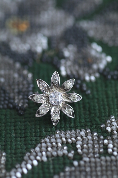 オールドマインカットペーストシルバーブローチ　アンティークジュエリー　ヴィンテージアクセサリー　イギリス　アンティークストリュフ 20251211