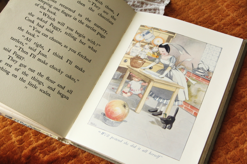 アンティークブック　児童書 peggyandjoan appleton cradoc イギリス　アップルトン