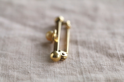 デッドストックピンブローチ　フランス　アンティークストリュフ