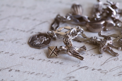 9シルバーチャームブレスレット　イギリス　アンティークストリュフ