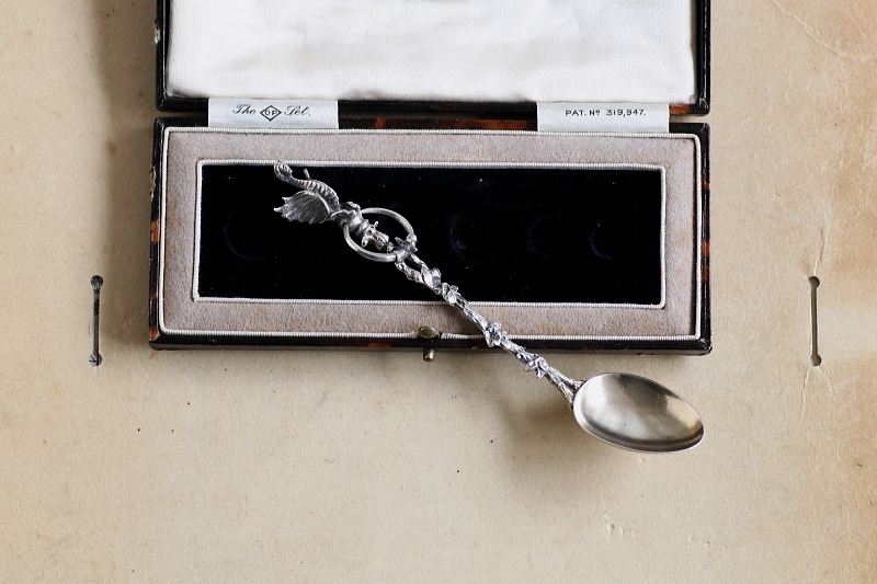 人頭竜のシルバーティースプーン　イタリア　アンティークストリュフ