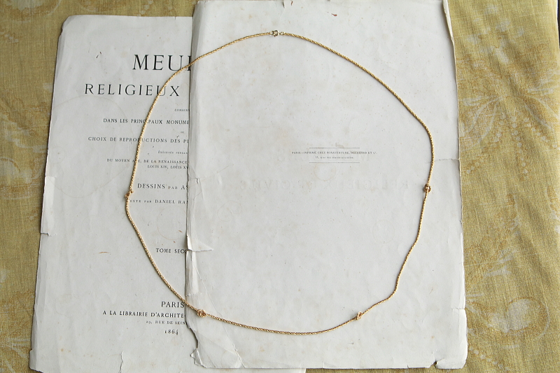 ゴールドトーンメタル　ロープチェーンネックレス　結び目　アンティークストリュフ