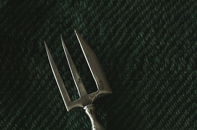 マザーオブパールハンドルのシルバーホーク　ブレッドフォーク　ミニフォーク　イギリス　アンティークストリュフ