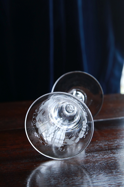 葡萄のエングレーヴィングクリスタルグラス　イギリス