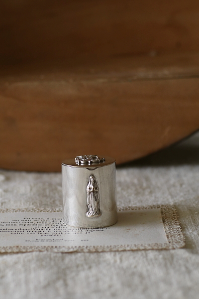 Notre Dame　ロザリオケース　フランス　アンティークストリュフ