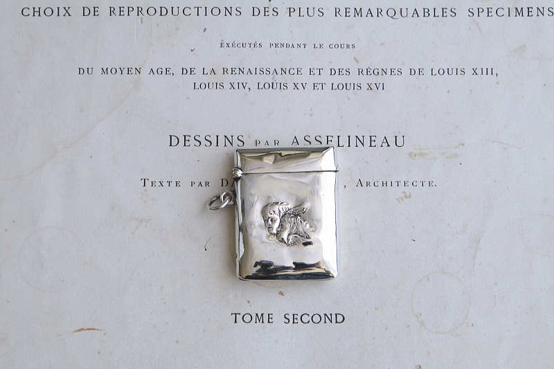 チェラブのシルバーヴェスタケース　ヴィクトリアン　イギリス　アンティークストリュフ