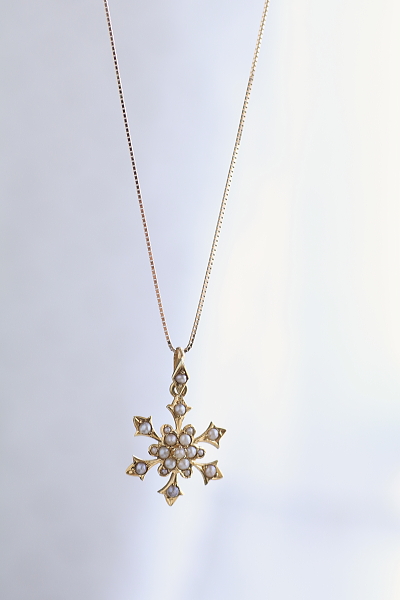 シードパール　立花のゴールドペンダント　アンティークジュエリー　イギリス　アンティークストリュフ 20251210