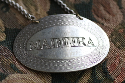 シルバープレートボトルタグ MEDEIRA　マデイラワイン　イギリス