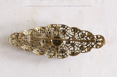 トパーズガラス　フィリグリーブローチ　ヨーロッパ　アンティークストリュフ