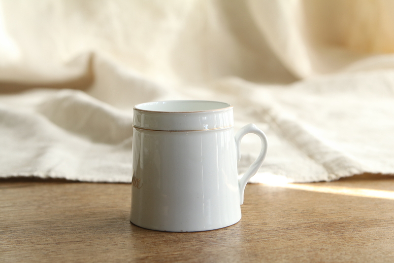 ヴィクトリアンボーンチャイナマグ　イギリス アンティークストリュフ