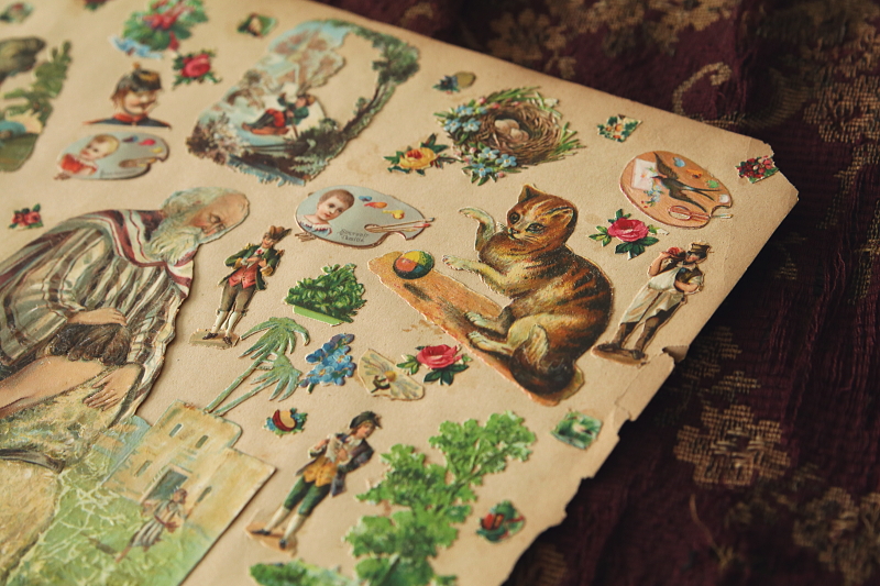 ヴィクトリアンデコパージュシート　イギリス　アンティークストリュフ