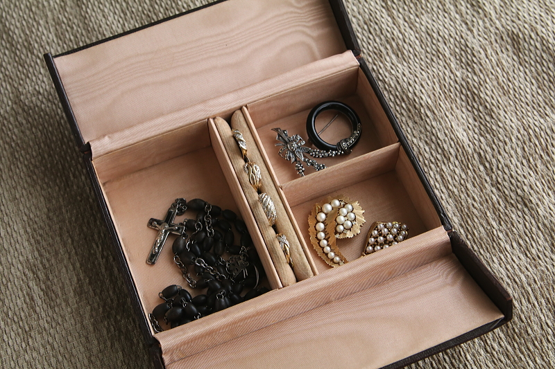 モロッコレザー　ジュエリーケース　イギリス　アンティークストリュフ