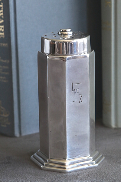 LNER　ソルトシェイカー　walker and hall イギリス　ホテルウェア　アンティークストリュフ