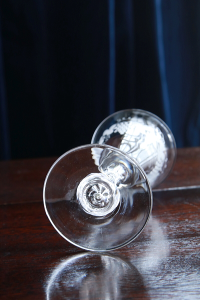 葡萄のエングレーヴィングクリスタルグラス　イギリス