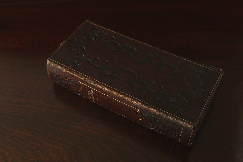 革表紙の裁縫セット　Lady's Companion　イギリス アンティークストリュフ