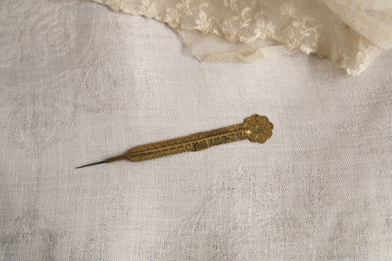 ヴィクトリアンスライドタンブールフック　刺繍針　イギリス　アンティークストリュフ