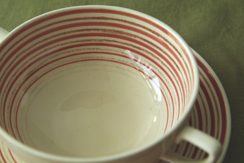 クレヨンライン　スープカップソーサー　ピンク　イギリス　susie cooper アンティークストリュフ