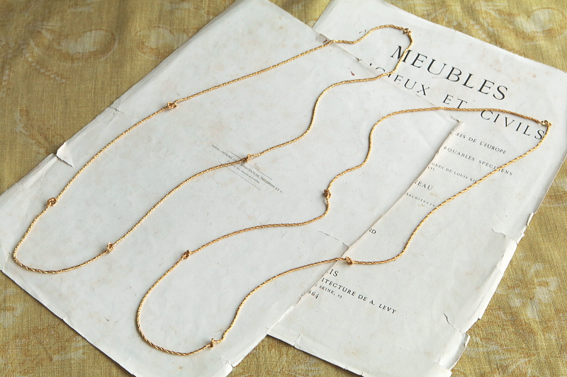 ゴールドトーンメタル　ロープチェーンネックレス　結び目　アンティークストリュフ