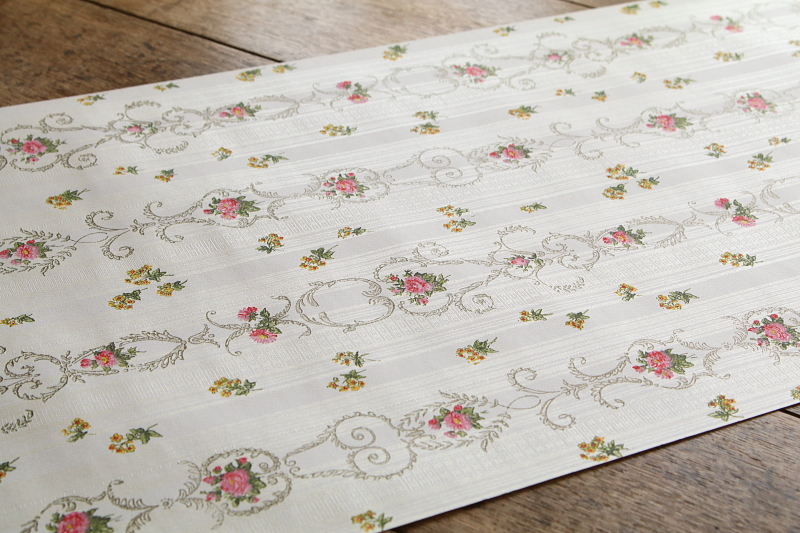 小薔薇のウォールペーパー　フランス　アンティークストリュフ 20250919