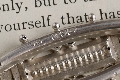 MOTHER AND BABY ブローチ　ヴィクトリアン　イギリス アンティークストリュフ