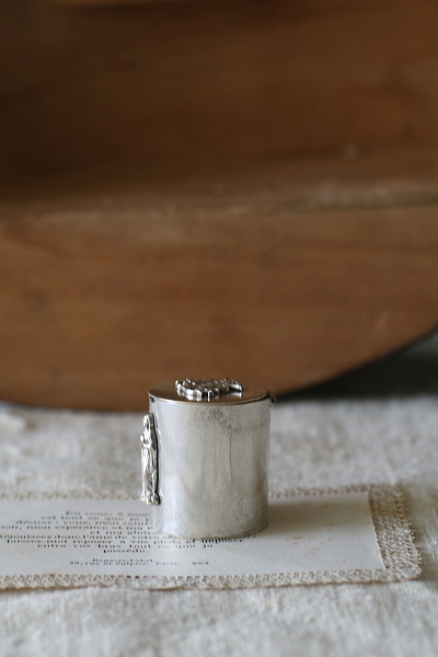 Notre Dame　ロザリオケース　フランス　アンティークストリュフ