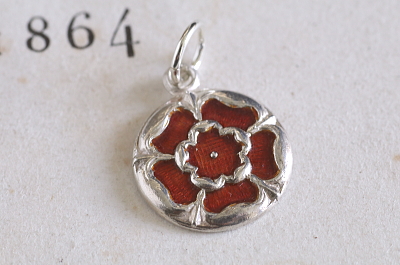 �A���e�B�[�N���F�X�^�P�[�X�@�}�b�`�{�b�N�X�@�t�����X�@�Ԗ͗l