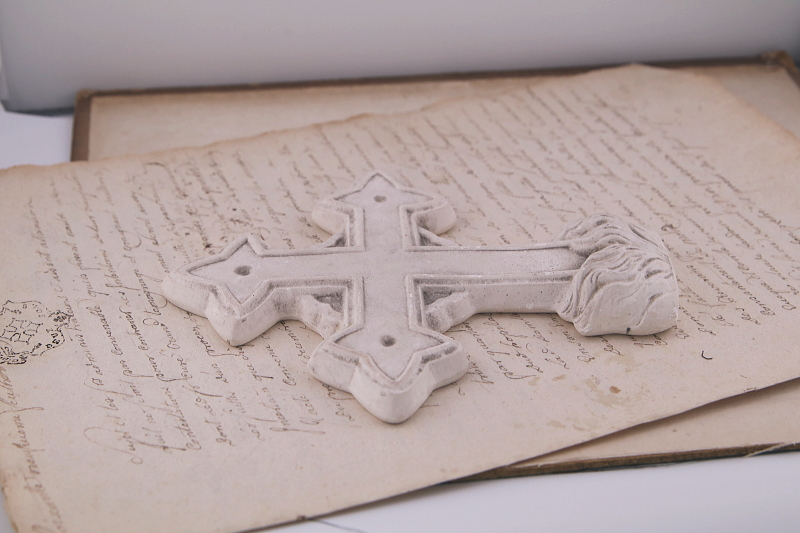 十字架の石膏型　聖水盤　ベニチエ　フランス　アンティークストリュフ