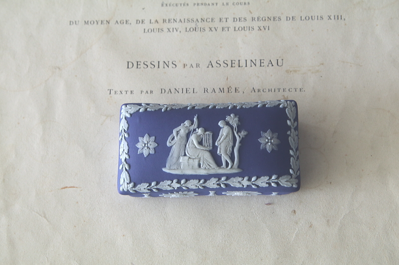 ジャスパーウェアのマッチボックス　wedewood ウェッジウッド　イギリス　アンティークストリュフ