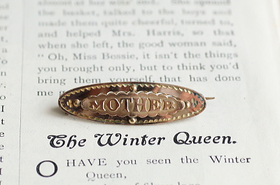 MOTHER AND BABY ブローチ　ヴィクトリアン　イギリス アンティークストリュフ