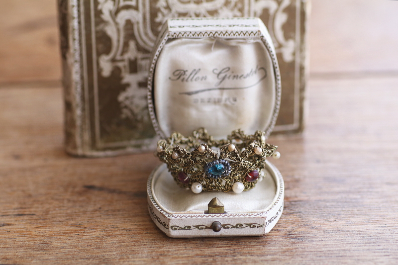 聖母マリア像のレースの冠　フランス　アンティークストリュフ