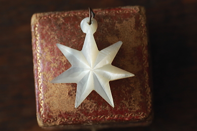 ベツレヘムパール　七芒星ペンダント　ベツレヘム　アンティークストリュフ