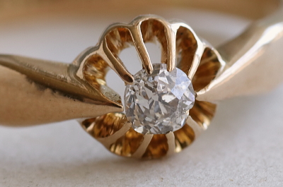 オールドマインカットダイヤモンド　ソリテールリング　エンゲージリング　婚約指輪　イギリス アンティークストリュフ