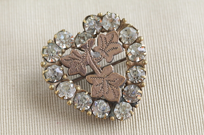 オールドペーストハートブローチ　アイビーリーフ　ヴィクトリアン　ヨーロッパ　アンティークストリュフ