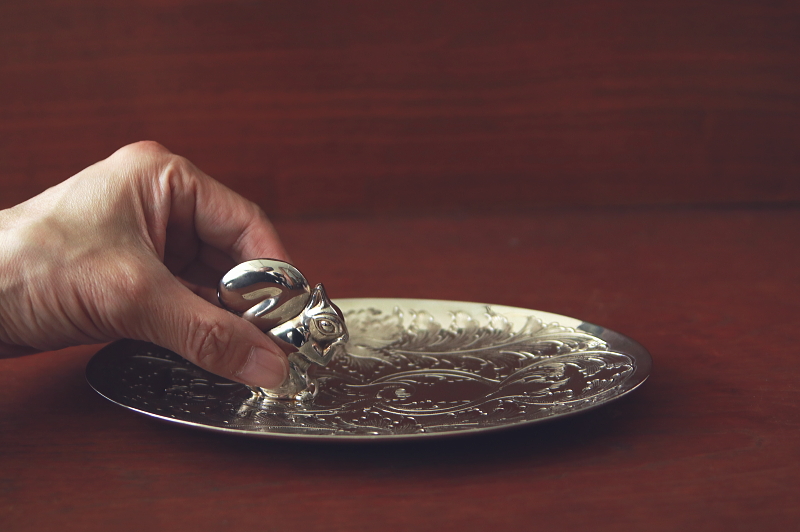 リスのヴィンテージトレイ　イギリス　アンティークストリュフ