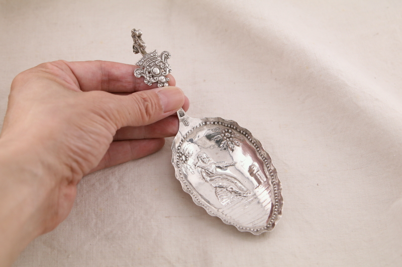 幼子ヨハネのシルバースクープ　ティーキャディースプーン　ハーナウ　ドイツ　アンティークストリュフ