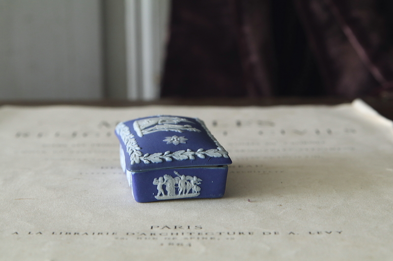 ジャスパーウェアのマッチボックス　wedewood ウェッジウッド　イギリス　アンティークストリュフ