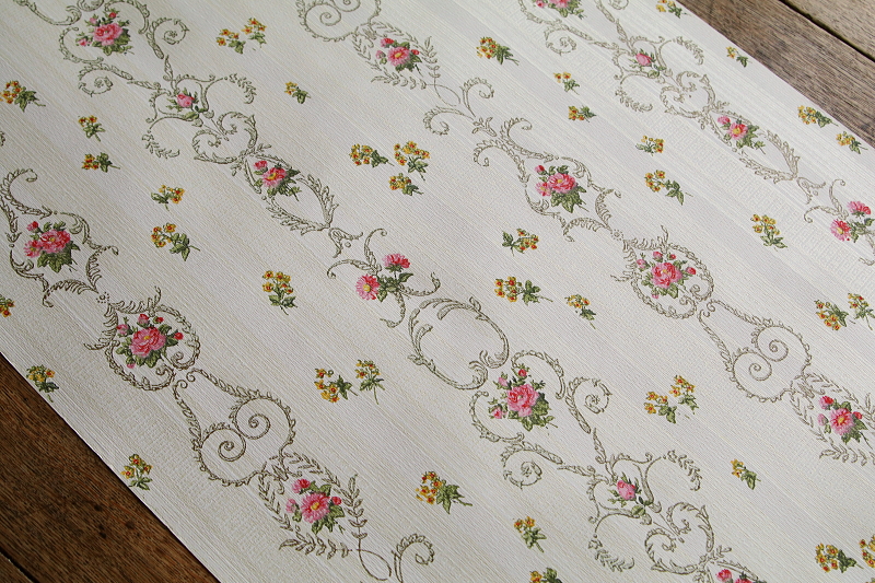 小薔薇のウォールペーパー　フランス　アンティークストリュフ 20250919