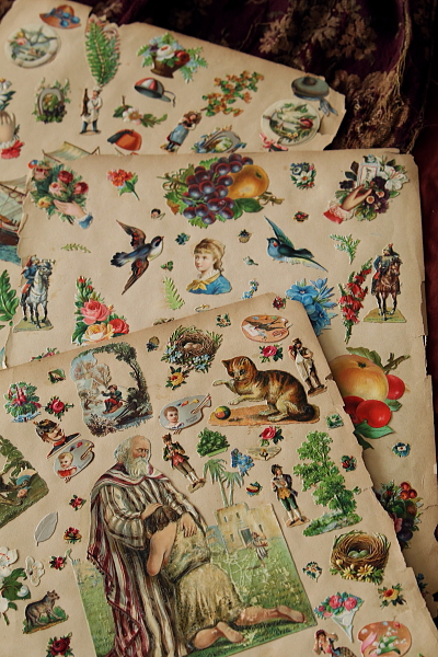 ヴィクトリアンデコパージュシート　イギリス　アンティークストリュフ