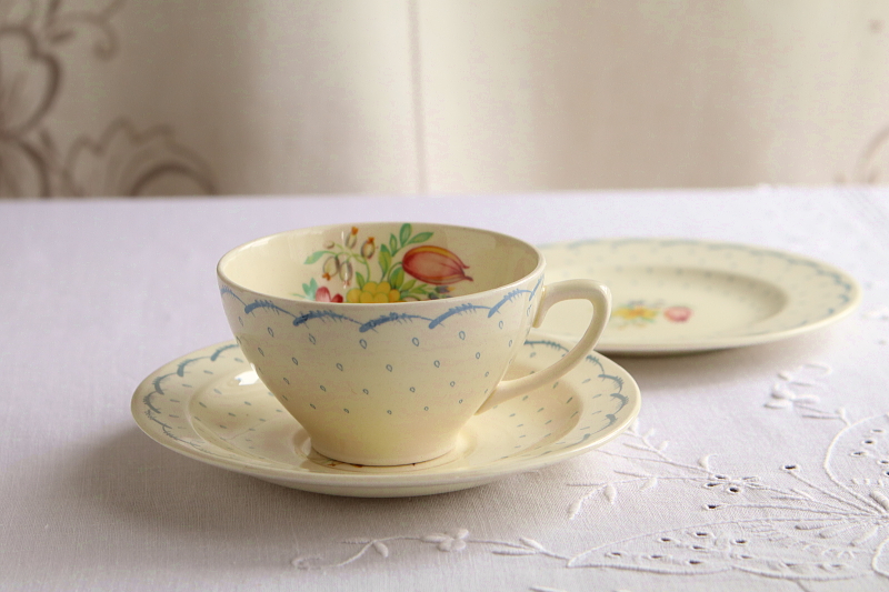 susie cooper スージークーパー　プランタン　ティーカップ　ティートリオ　イギリス　アンティークストリュフ