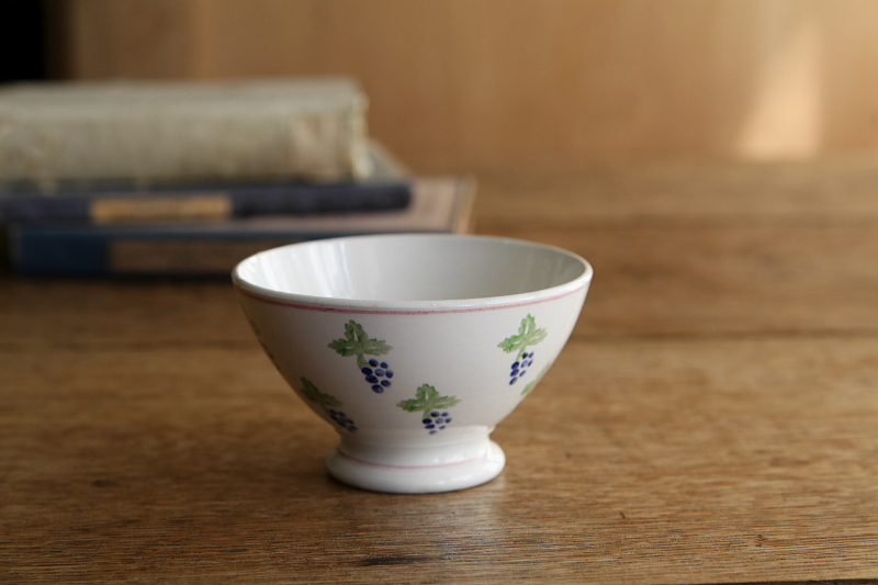 スポンジウェアのカフェオレボウル　葡萄　アンティークストリュフ