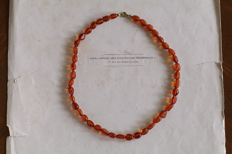 アンバービーズネックレス　ヴィンテージ　ヨーロッパ　アンティークストリュフ