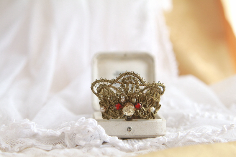 聖母像の冠　錦糸　ペースト　フランス　アンティークストリュフ