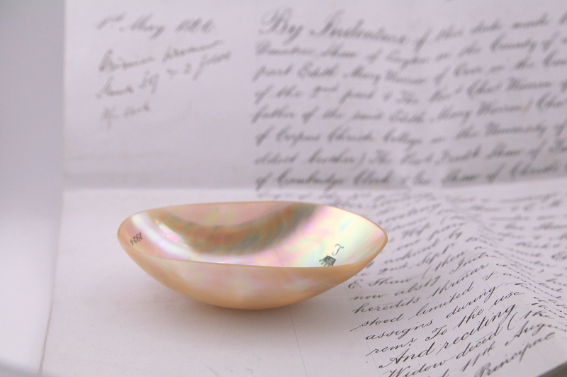 貝殻のジュエリートレイ　イギリス　アンティークストリュフ