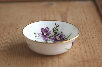 スミレのミニチュア陶器　hammersley イギリス アンティークストリュフ