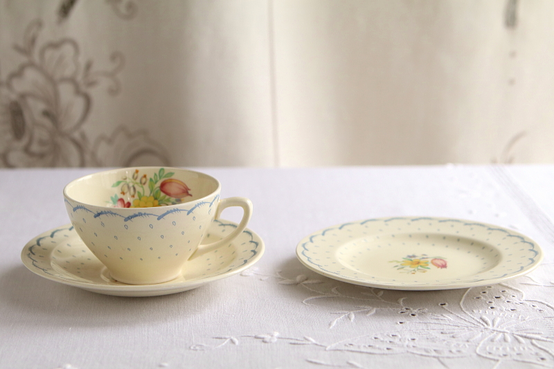 susie cooper スージークーパー　プランタン　ティーカップ　ティートリオ　イギリス　アンティークストリュフ