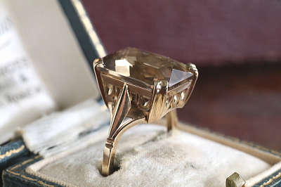 レクタングルスモーキークォーツリング　水晶　イギリス　アンティークストリュフ