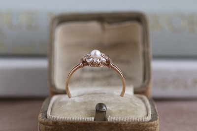 パールアンドローズカットダイヤ　デイジーリング　フランス　アンティークストリュフ