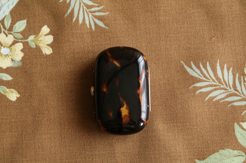 モノグラムのピクウェパース　フランス　べっ甲　アンティークストリュフ